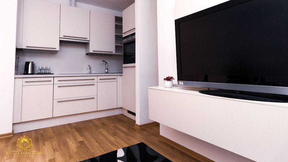 My City Apartments Deluxe Apartment, Courtyard View, Ground Floor 2