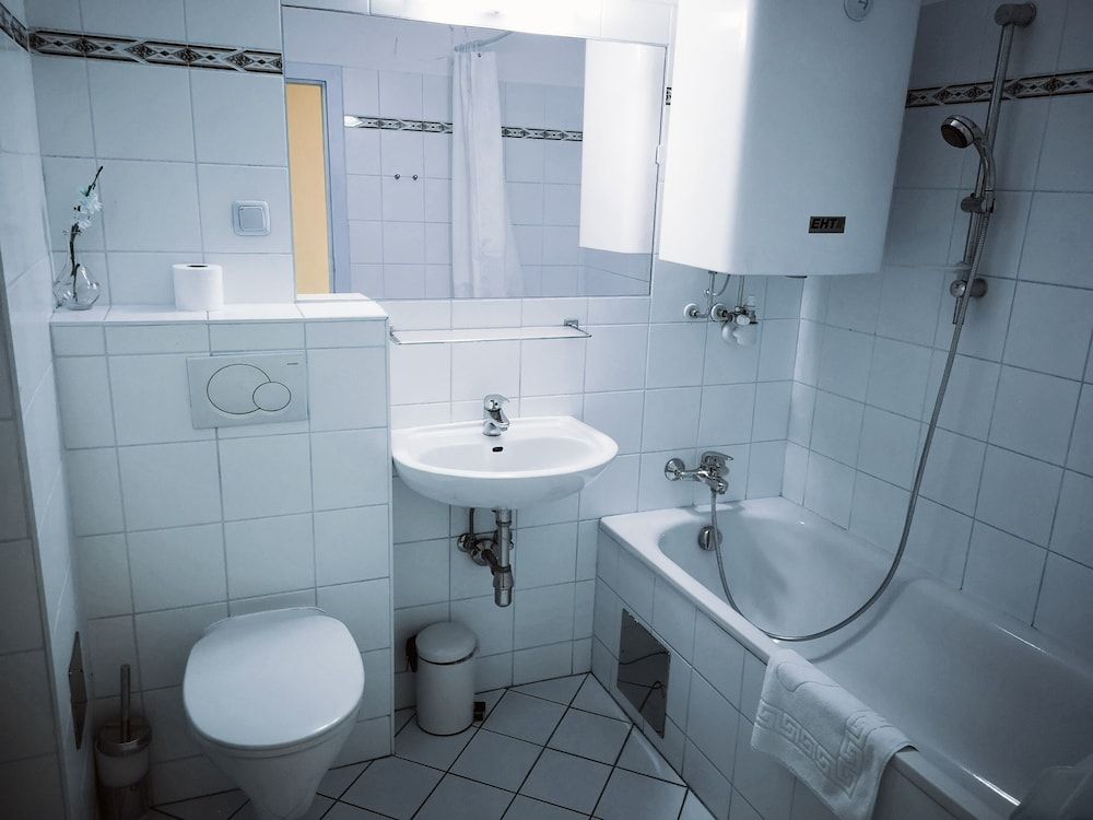 Vienna Studios Studio, City View 34