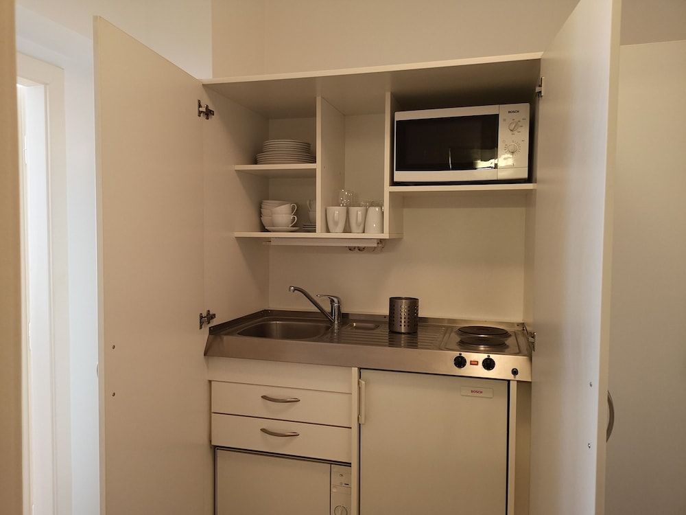 Vienna Studios Studio, City View 27