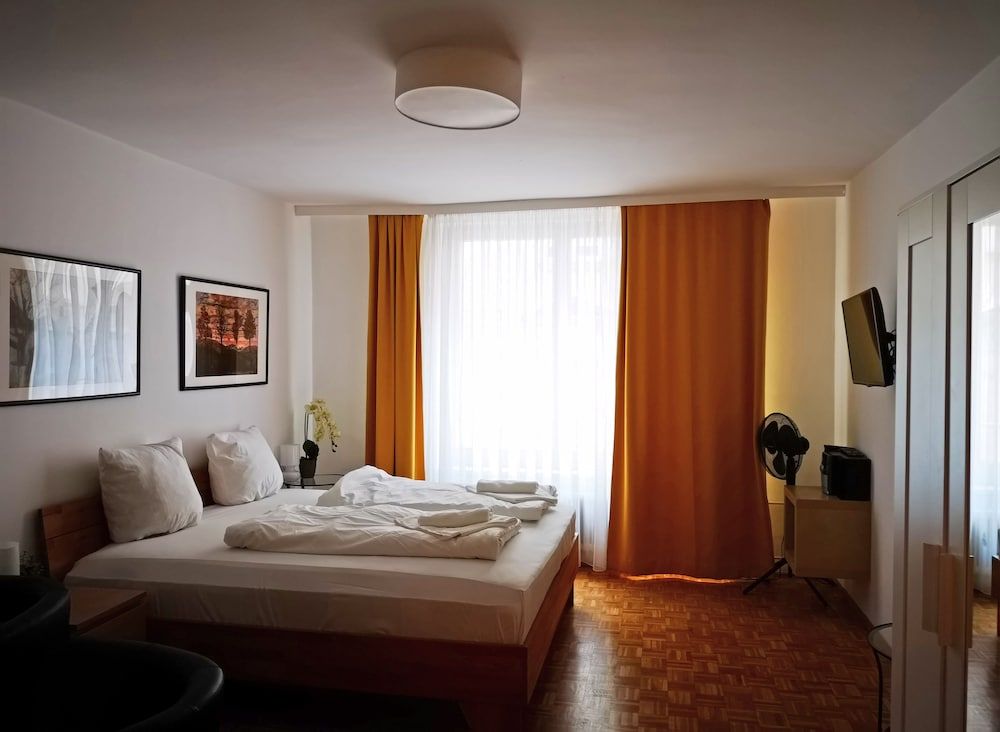 undefined Vienna Studios 4