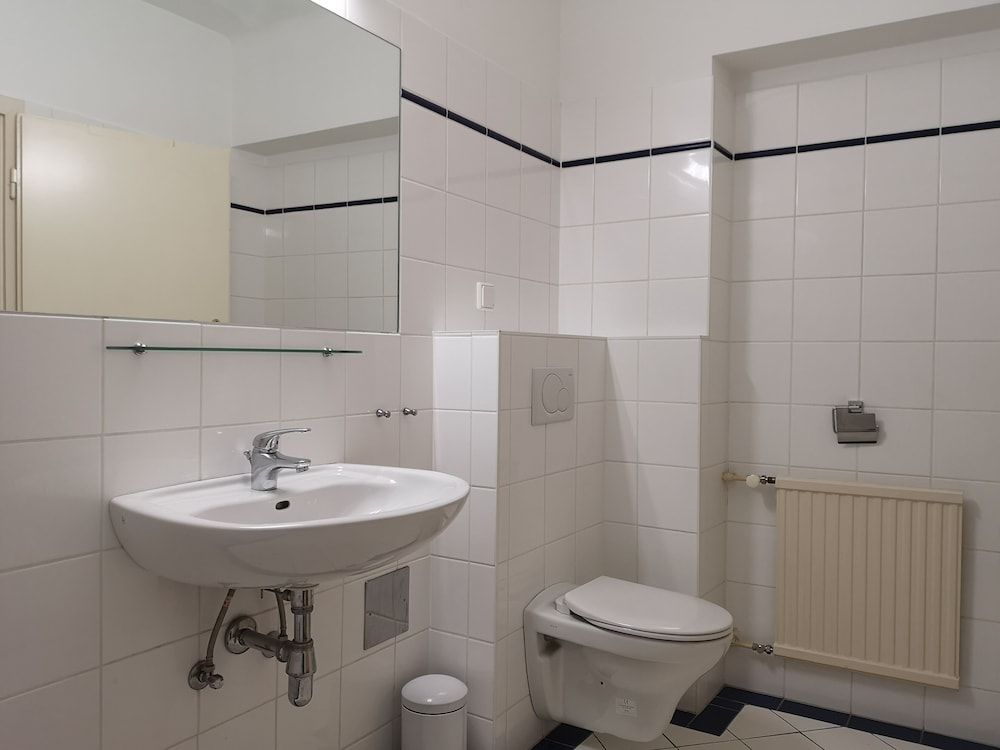 Vienna Studios Studio, City View 29