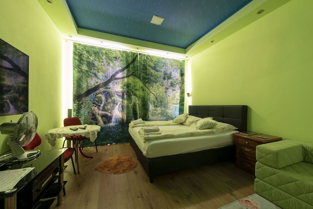 undefined Magnet Apartment 4