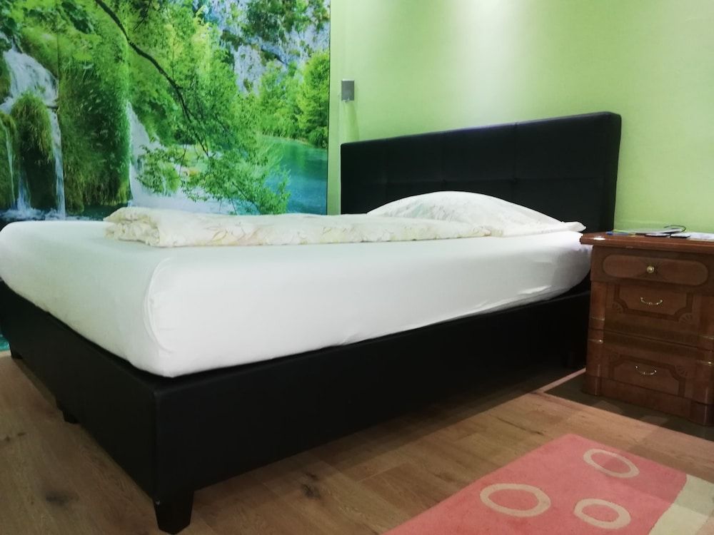 undefined Magnet Apartment 2