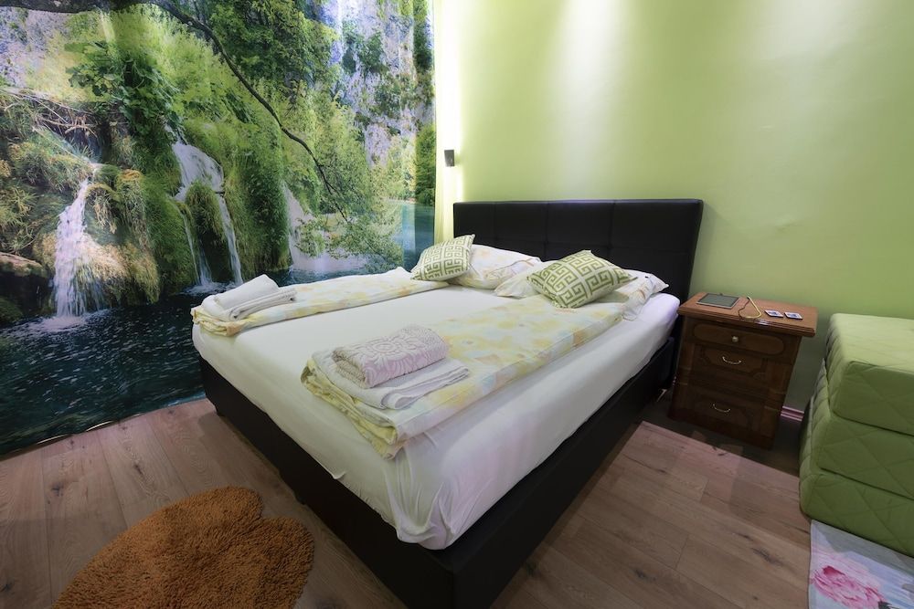 undefined Magnet Apartment 5