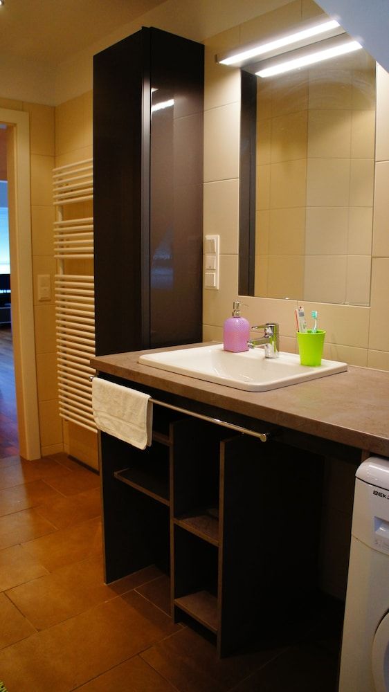 Rooftop Apartment with Views. Deluxe Apartment 10