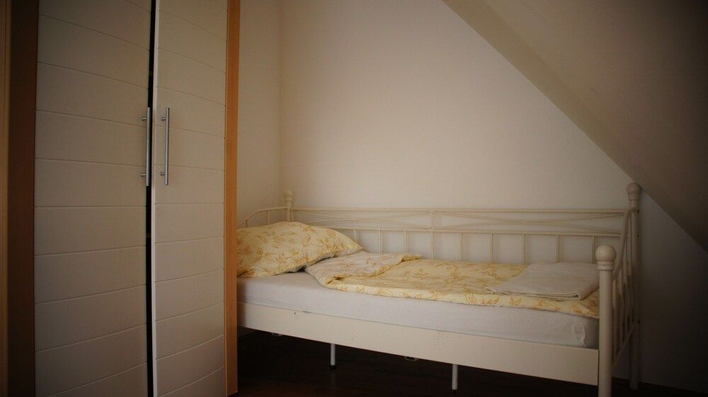 Rooftop Apartment with Views. Deluxe Apartment 5