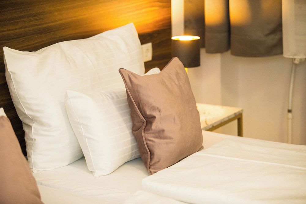 Pension Central - Self Check-in Economy Double Room