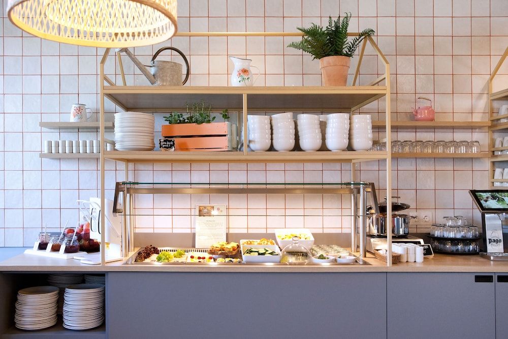 undefined Greet Wien City Nord 9