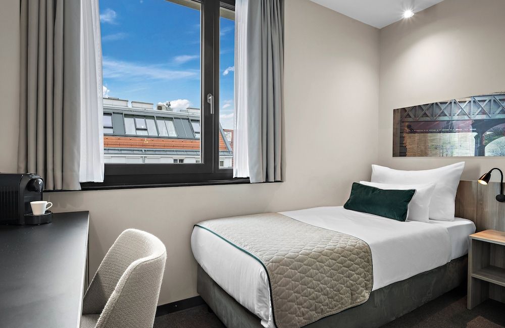 undefined Leonardo Hotel Vienna City West 6