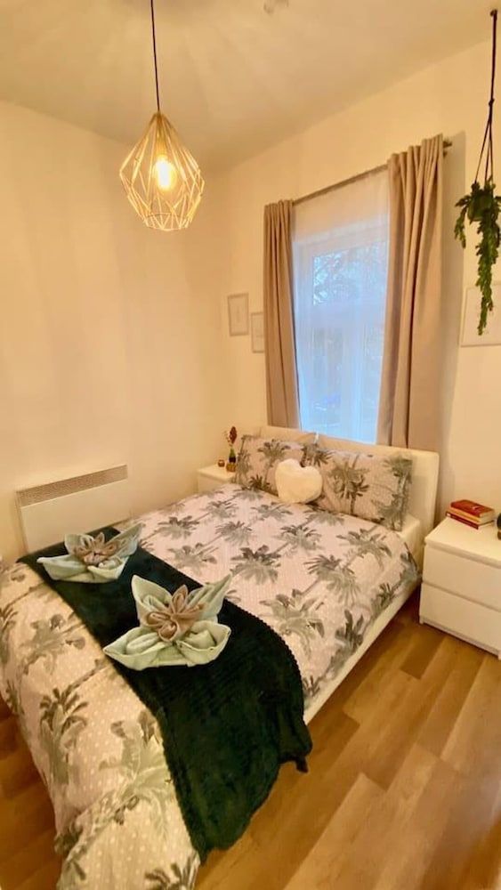 undefined Amazonian Jungle Apartment in Vienna 2