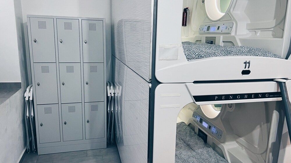 undefined Space One Vienna - Sleeps 7 - Affordable & Central 9