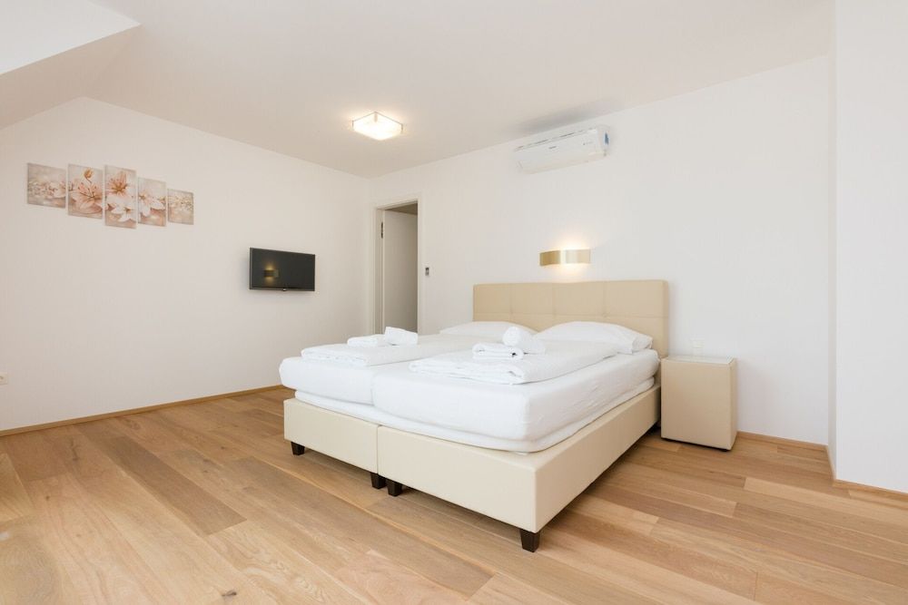 City Center Tabor Luxury Apartments Superior Apartment 2