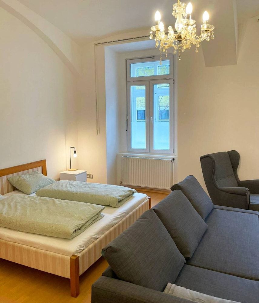 undefined Welcoming Condo Of Peace In Prime Location Of Wien 4