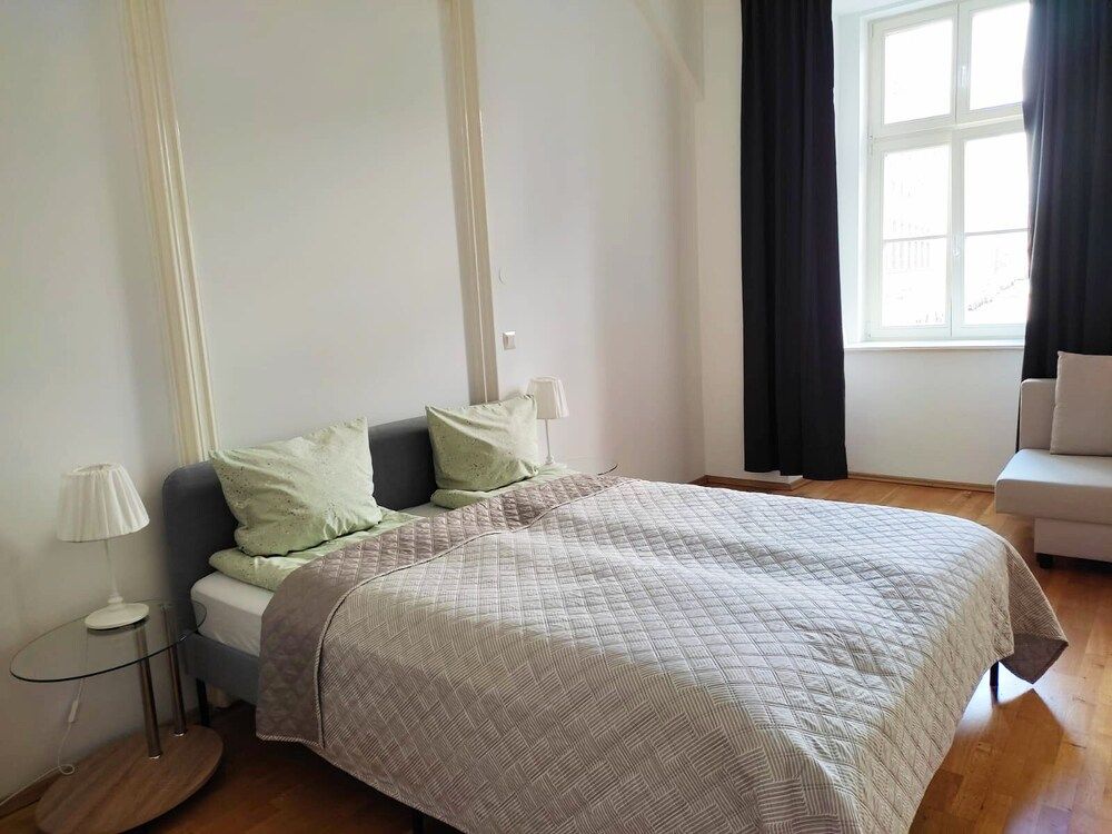 undefined Lovely Modern Historical 1-bedroom 6