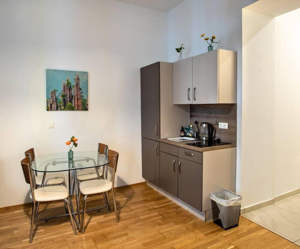undefined Cozy Designer 1BD Apartment in Heart of Vienna 7