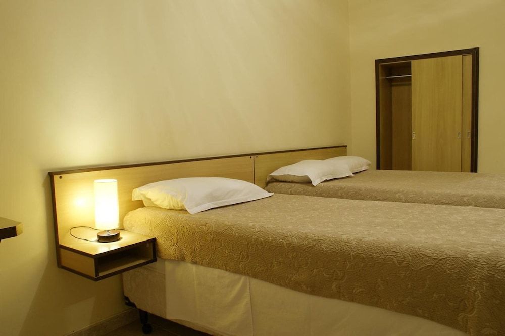 Triple Room, Multiple Beds