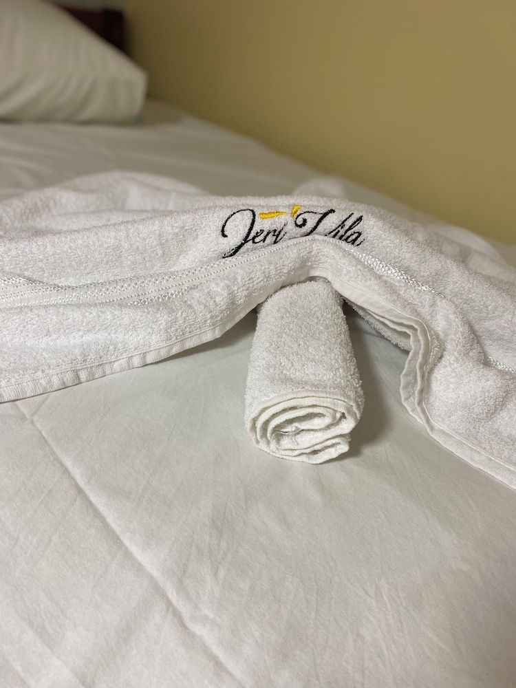 Quadruple Suite