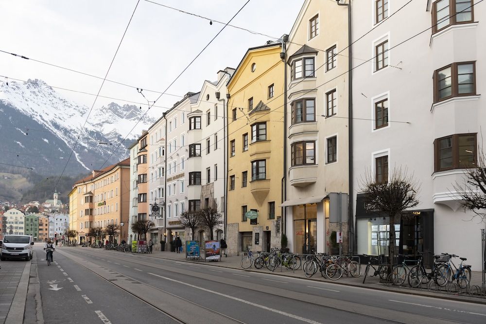 undefined Basic Apartments downtown 6