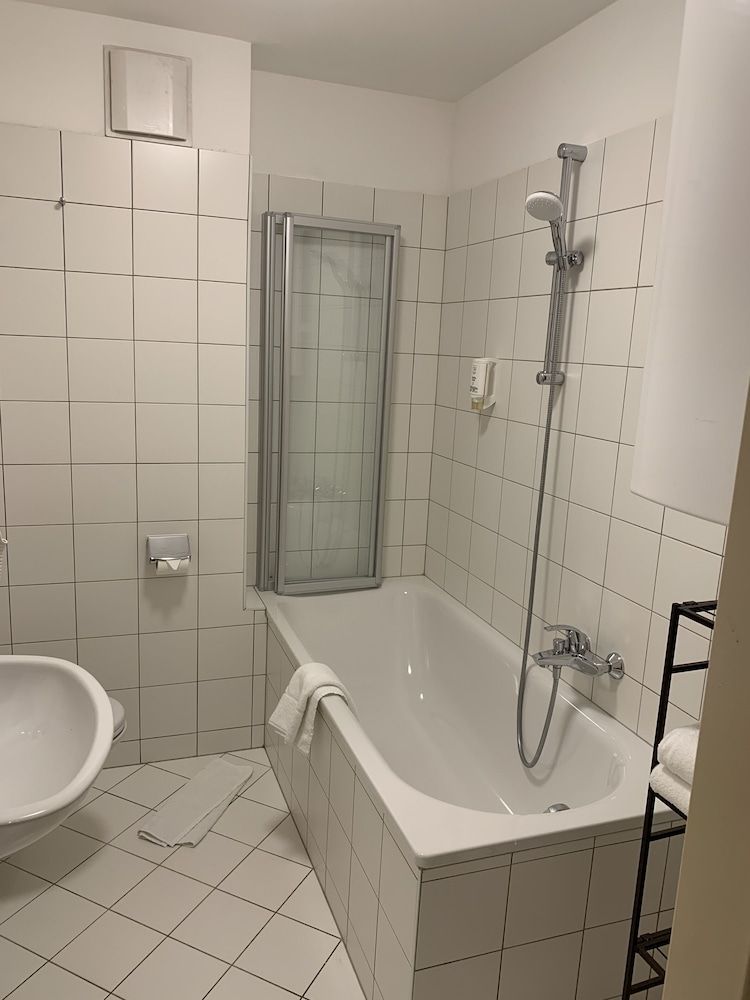 Basic Apartments downtown Studio 4