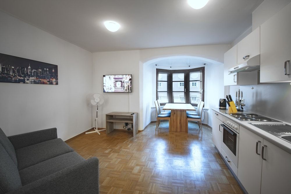 undefined Basic Apartments downtown 10