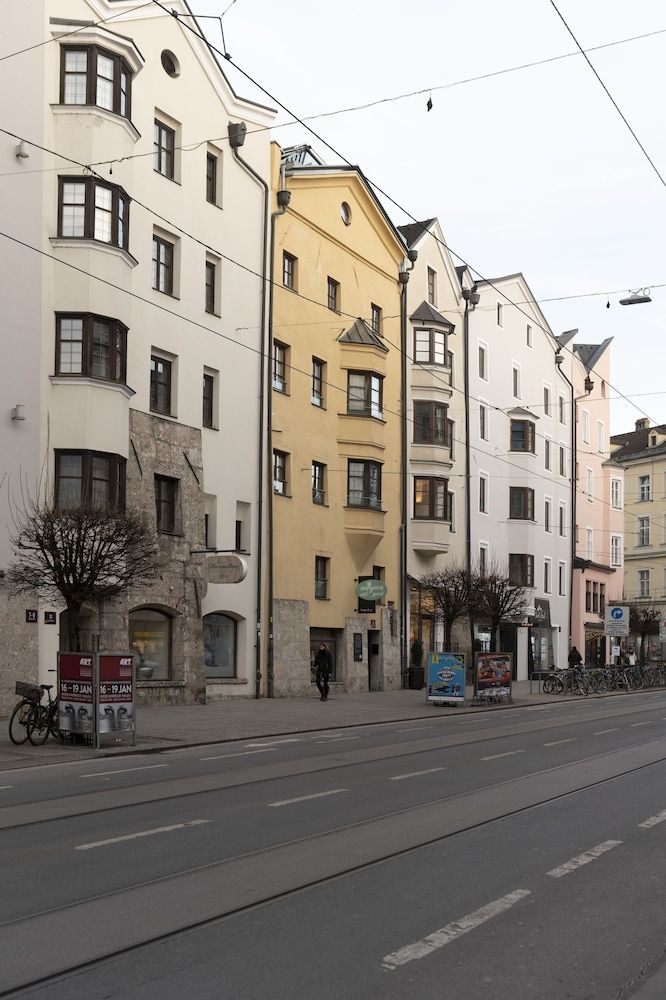 undefined Basic Apartments downtown 4