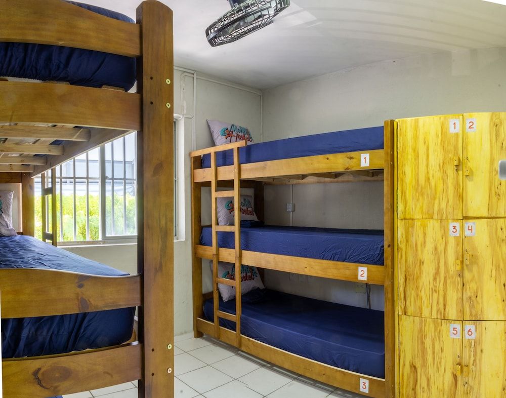 Basic Shared Dormitory, Men only