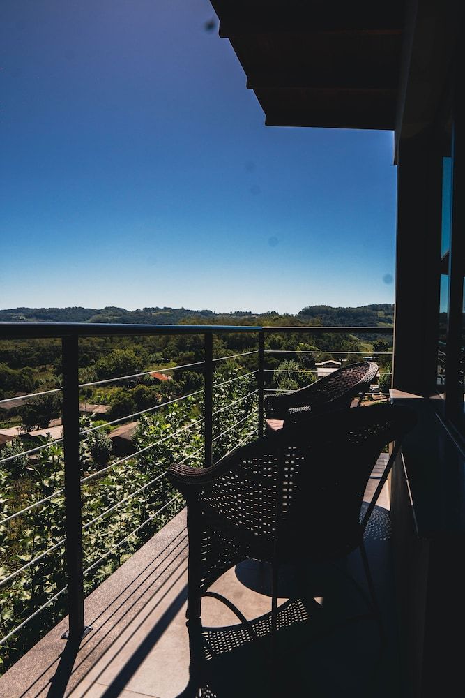 Döra Enoturismo Luxury Cabin, Jetted Tub, Vineyard View (D' Incanto) 7