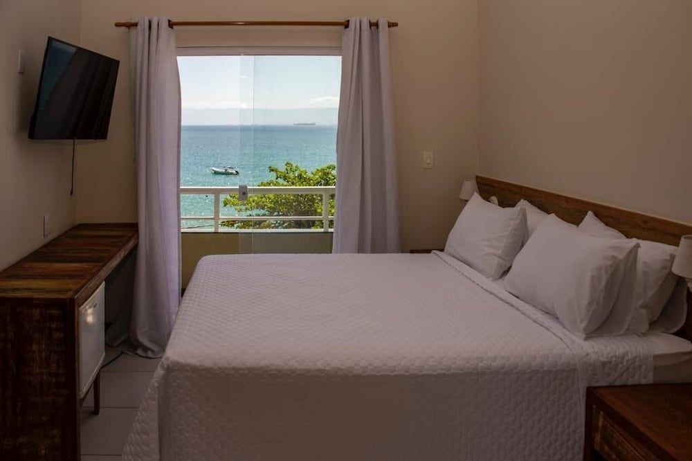 La Coquille Deluxe Room 6