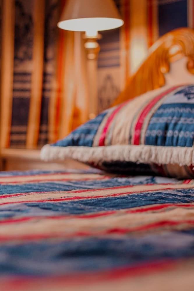 Hotel Bertaso Deluxe Suite, Jetted Tub (Master) 5