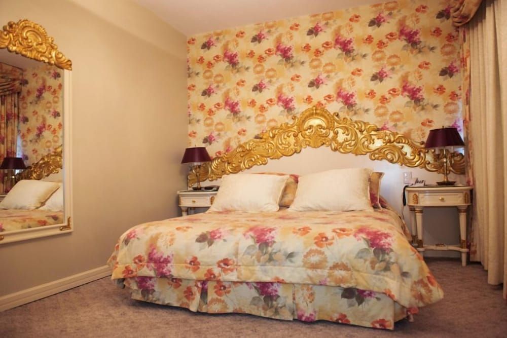 Hotel Bertaso Deluxe Double Room 5