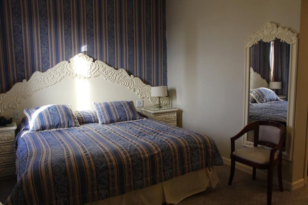 Hotel Bertaso Deluxe Double Room 6