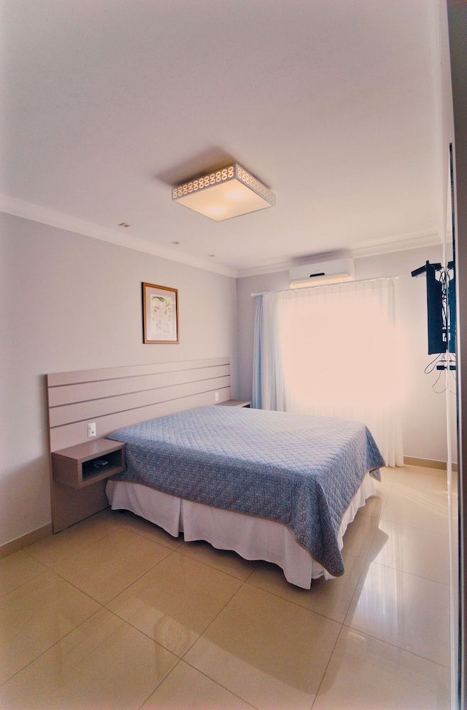 Basic Apartment