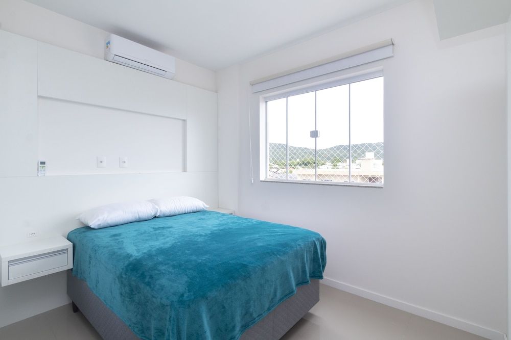 Apartment, Multiple Beds
