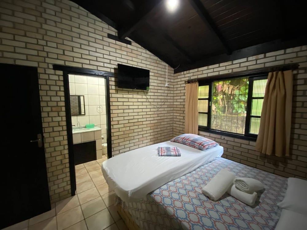 Basic Chalet
