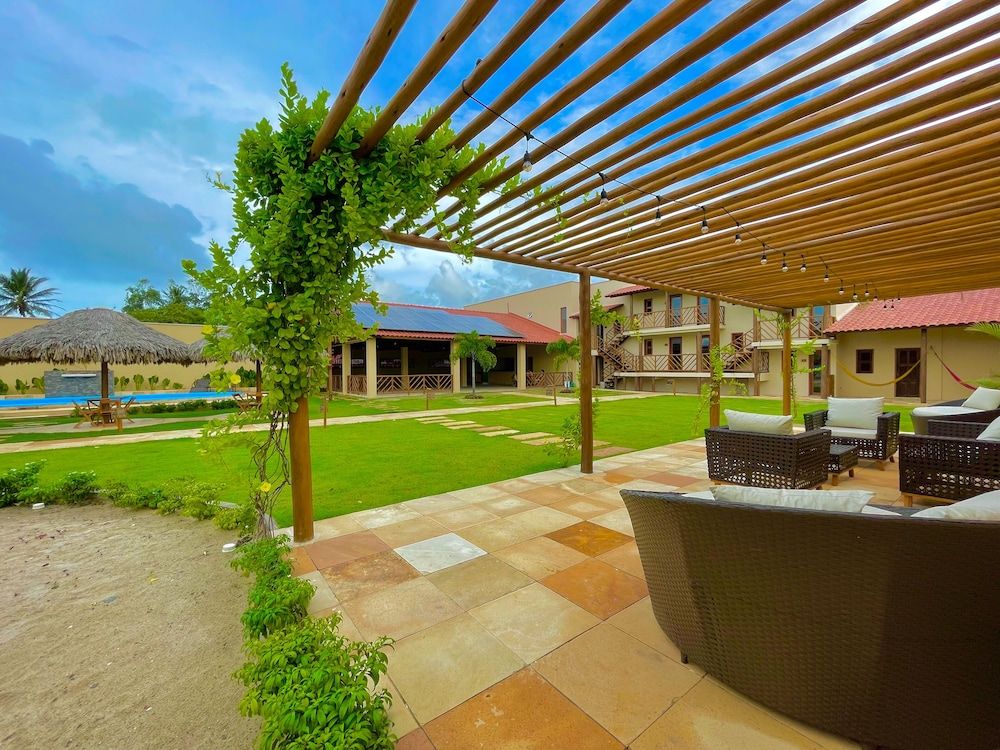 Pousada Obah Village Family Room, Accessible, Pool View 8