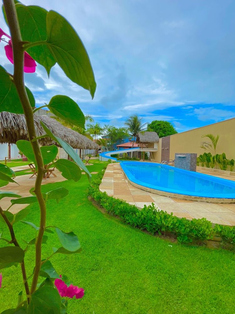 Pousada Obah Village Family Room, Accessible, Pool View 9