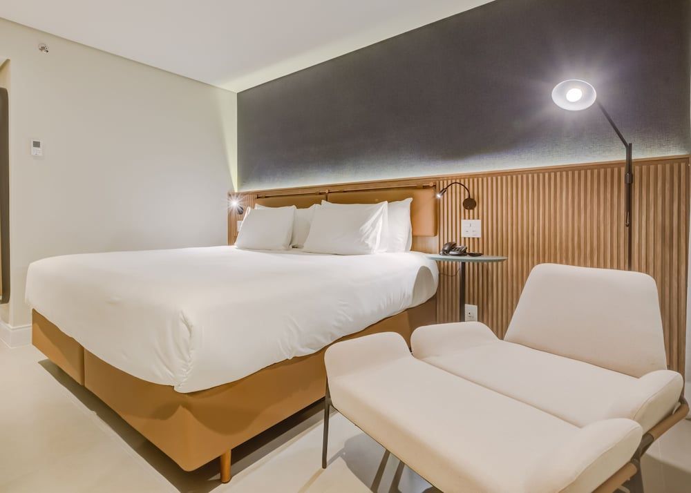 Superior Room, 1 King Bed