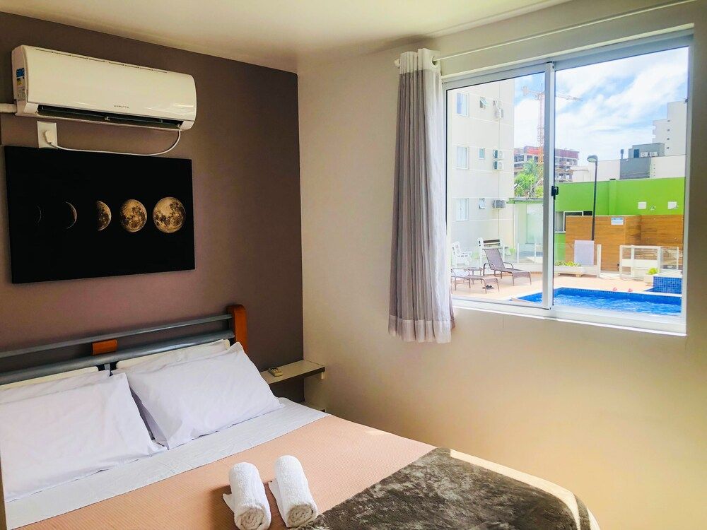 Family Apartment, 2 Bedrooms, Pool View, Beachside