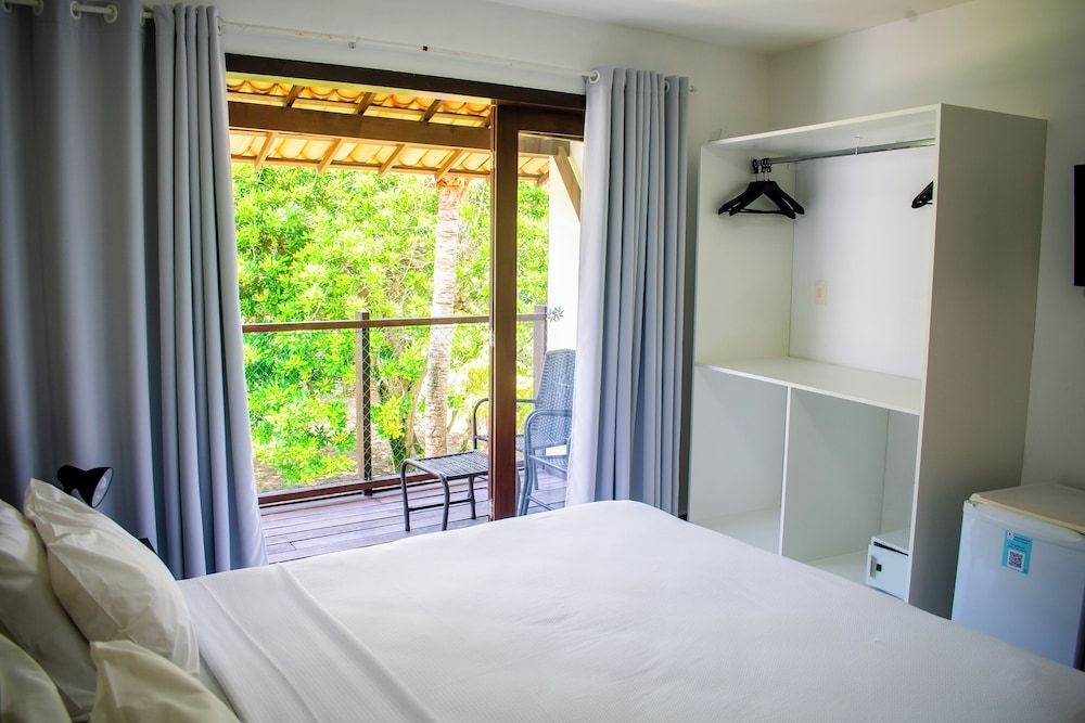Superior Room, Jetted Tub