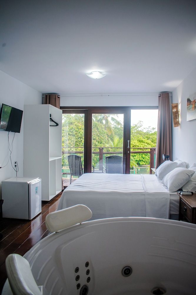 Classic Room, Jetted Tub