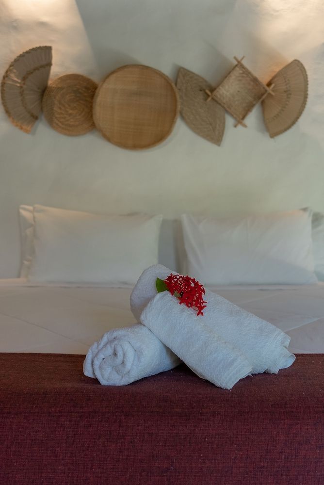 Romantic Room, 1 King Bed, Patio, Garden View