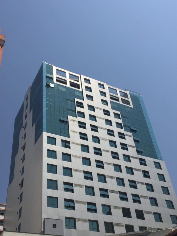 Constantino Hotel