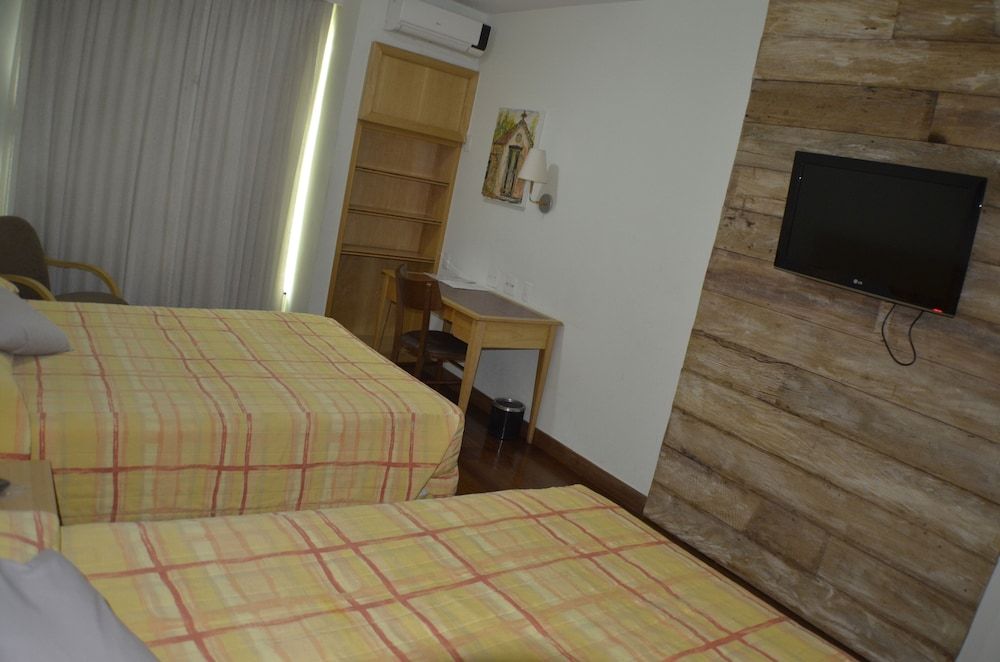 Constantino Hotel