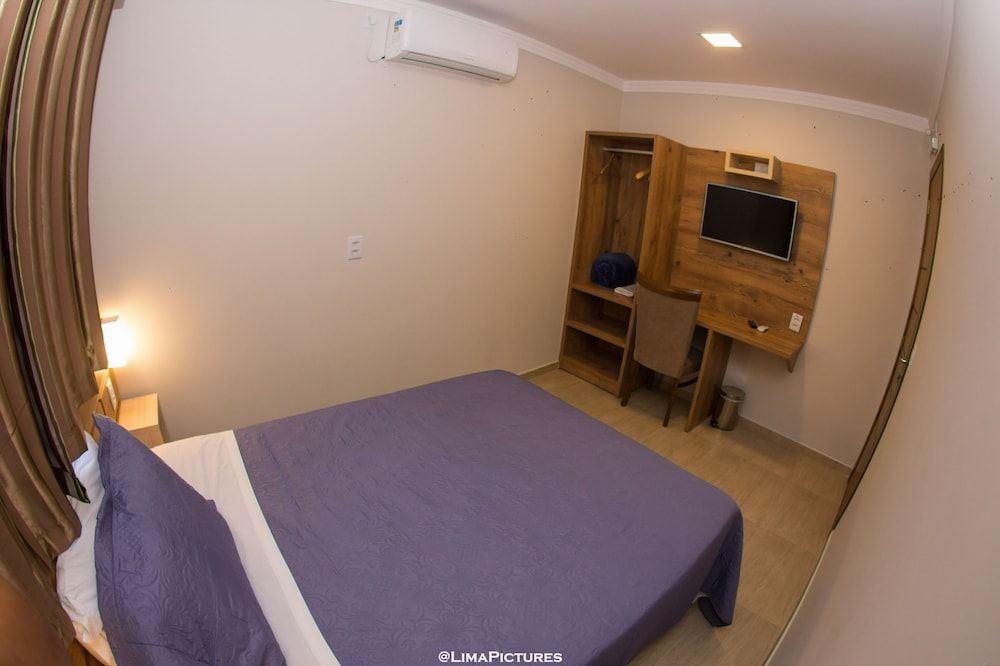 Quarto Quintuplo Deluxe