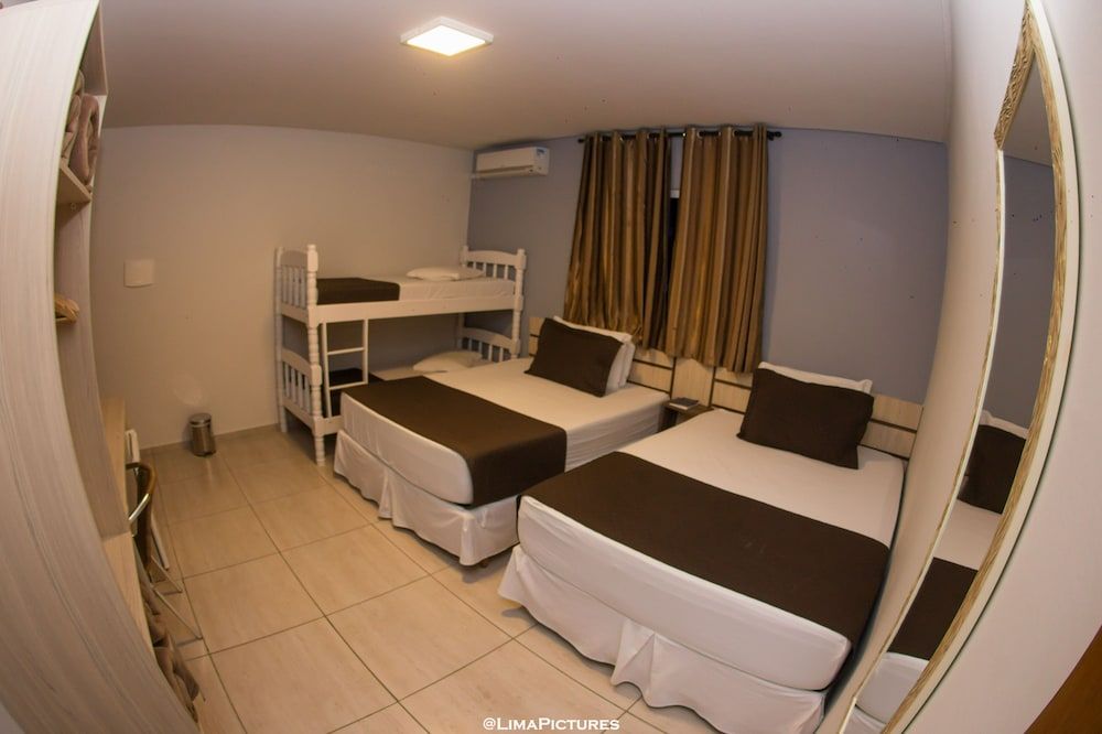 Family Room (Deluxe)
