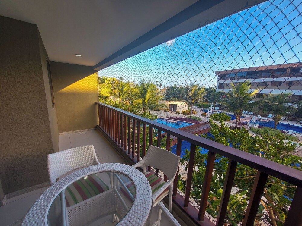 Family Apartment, Pool View