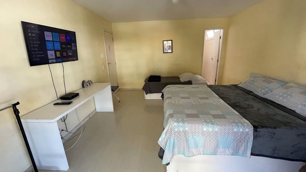 Comfort Studio Suite, 1 Bedroom, Private Bathroom, Mountain View