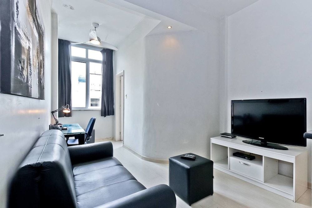 undefined 2 Bedroom on Beach Block 202 Holiday Home 2 4