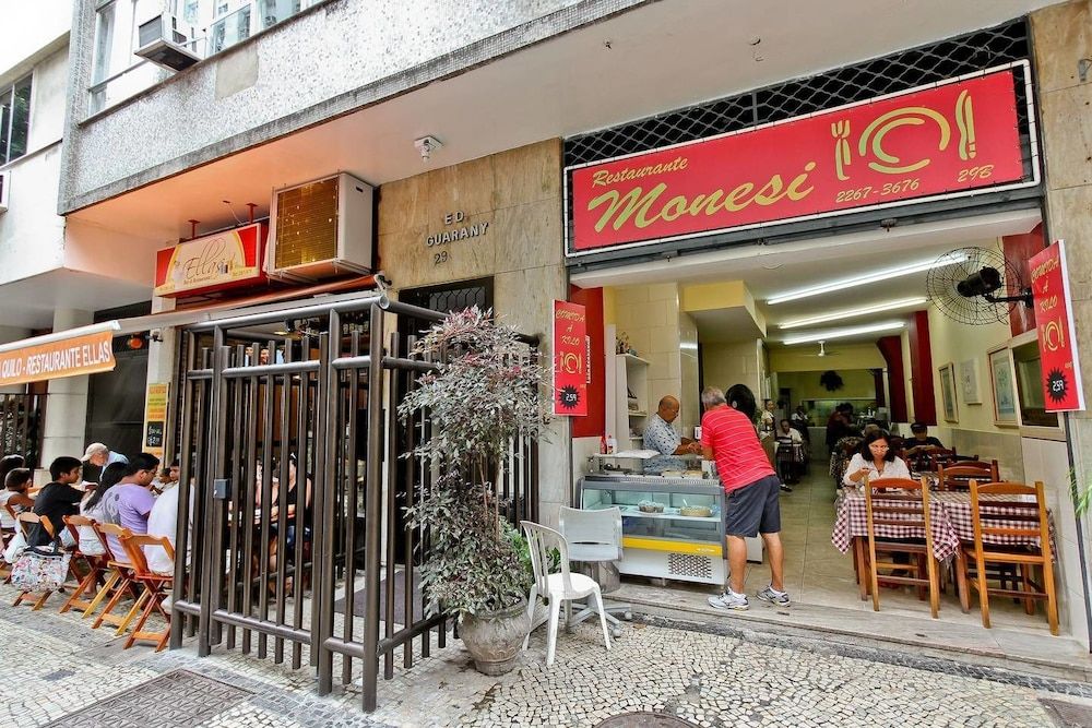 undefined 2 Bedroom on Beach Block 202 Holiday Home 2 3