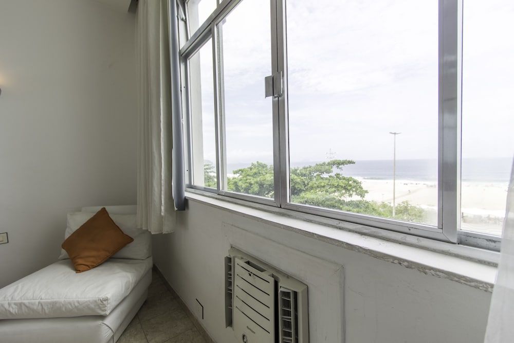 undefined LineRio Vista Mar Copacabana 460